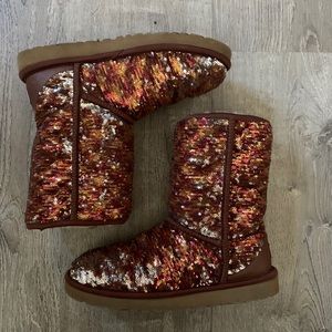 UGG Womens 8 Classic Short Sparkles